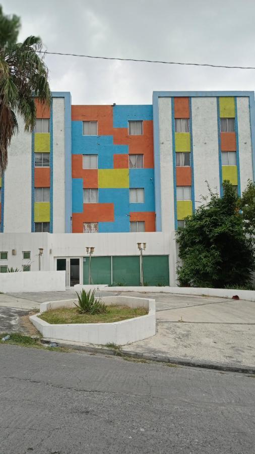 Confort Ejecutivo Suites Lindavista Guadalupe (Nuevo Leon) Exterior foto