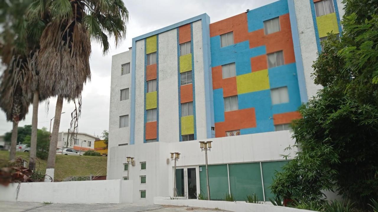 Confort Ejecutivo Suites Lindavista Guadalupe (Nuevo Leon) Exterior foto